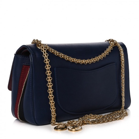 Chanel Calfskin Nude 2.55 Medals Reissue 226 - Picture 4 of 10